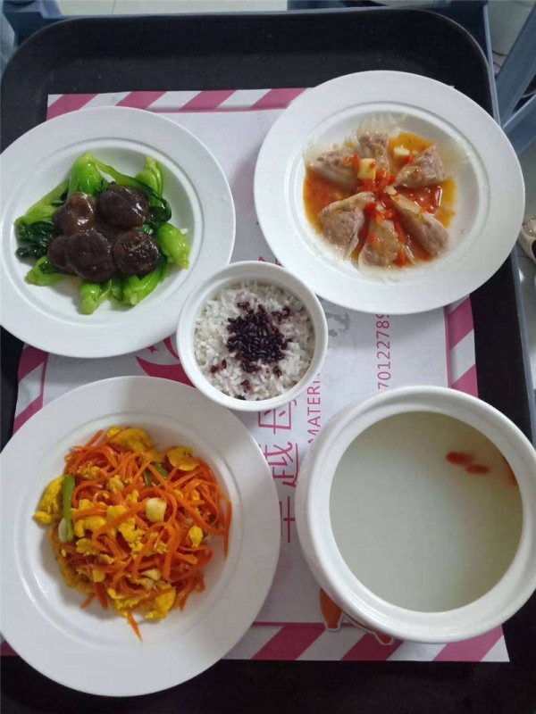 月子餐